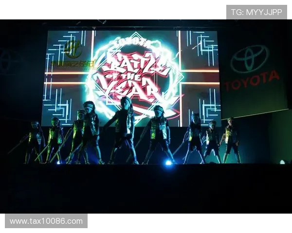 深圳攀岩队在世界街舞大赛中以75分稳居积分榜首位