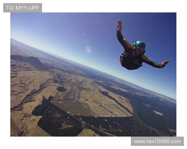 极限运动专题：深入探讨杭州极限运动队员的个人技能与训练成就